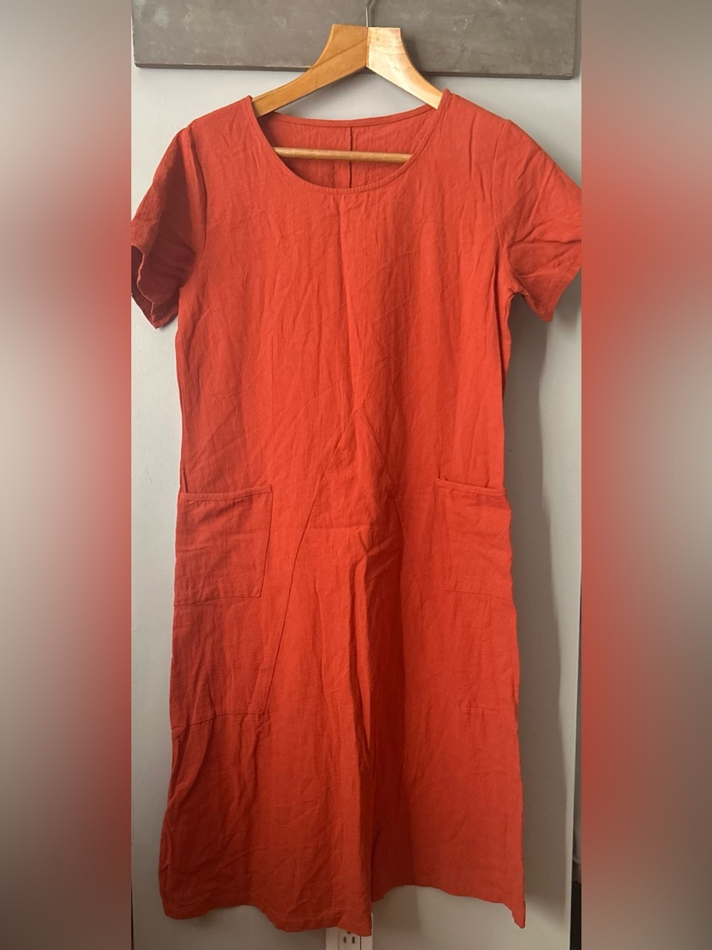 Simple dress - Picture 8 of 8